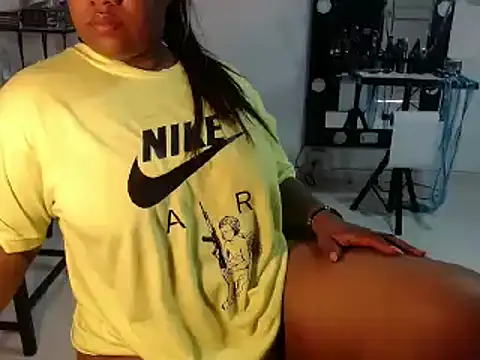 Sam Blue online show from 10/12/25, 01:34