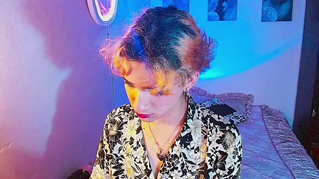 Snapshot of meghan_devil_ chatting on 10/09/25, 04:46 meghan devil  online show from 10/09/25, 04:46