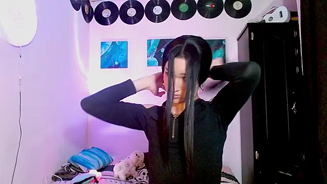 Snapshot of meghan_devil_ chatting on 11/13/25, 11:30 meghan devil online show from 11/13/25, 11:30