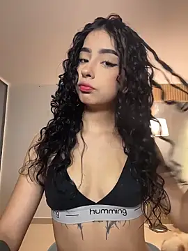 Snapshot of RosseMelody chatting on 02/26/26, 12:21 RosseMelody online show from 02/26/26, 12:21