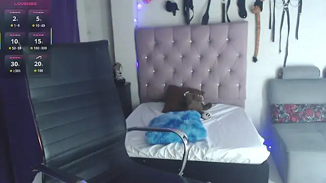 angierot2025 online show from 11/06/25, 03:10