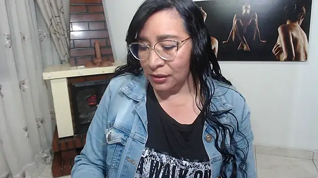 Snapshot of Grace_mature_milf chatting on 10/15/25, 10:23 Grace mature milf online show from 10/15/25, 10:23