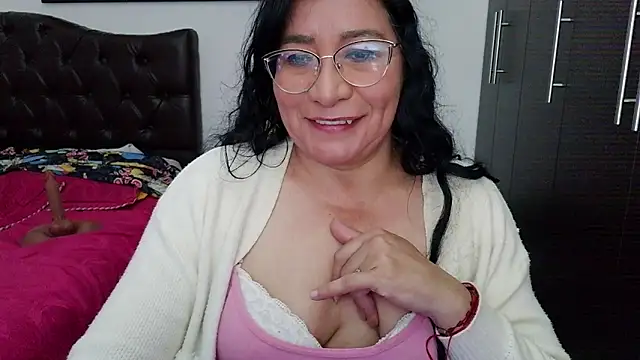 Snapshot of Grace_mature_milf chatting on 07/17/26, 12:08 Grace mature milf online show from 07/17/26, 12:08