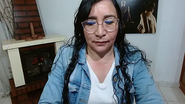 Snapshot of Grace_mature_milf chatting on 10/23/25, 10:14 Grace mature milf online show from 10/23/25, 10:14