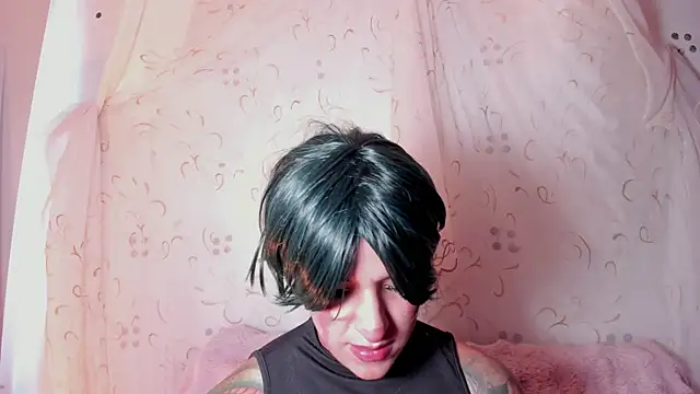 Snapshot of kinkyboat23 chatting on 06/27/26, 12:33 kinkyboat23 online show from 06/27/26, 12:33