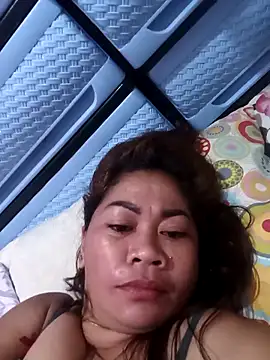 sexybitch 02 online show from 04/12/26, 12:08