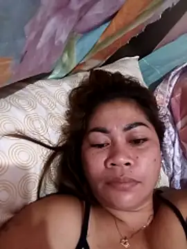 sexybitch 02 online show from 04/17/26, 01:47