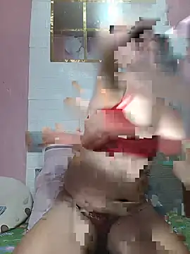Snapshot of sexybitch_02 chatting on 06/27/26, 12:33 sexybitch 02 online show from 06/27/26, 12:33