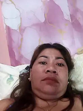sexybitch 02 online show from 04/18/26, 06:43