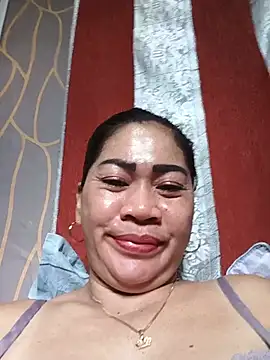 Snapshot of sexybitch_02 chatting on 07/02/26, 01:28 sexybitch 02 online show from 07/02/26, 01:28