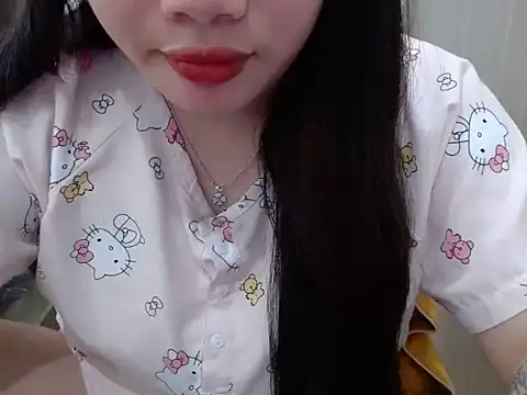 Snapshot of Zhi__2k6 chatting on 09/13/25, 05:13 Zhi 2k6 online show from 09/13/25, 05:13