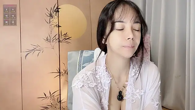Snapshot of xinxin520-baby chatting on 10/18/25, 09:39 xinxin520-baby online show from 10/18/25, 09:39