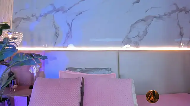 ValSmith  online show from 02/24/26, 03:40