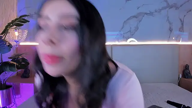 ValSmith  online show from 10/21/25, 04:34