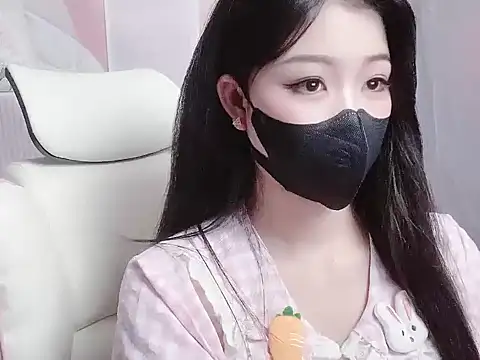 kemybaby online show from 04/14/26, 08:03