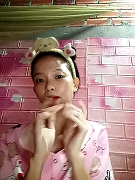 Snapshot of Sammy265 chatting on 11/12/25, 01:04 Sammy265 online show from 11/12/25, 01:04