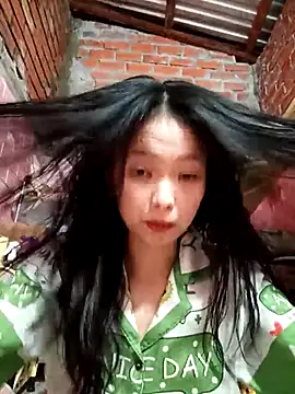 Snapshot of Sammy265 chatting on 10/20/25, 11:33 Sammy265 online show from 10/20/25, 11:33