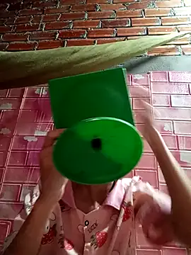 Snapshot of Sammy265 chatting on 11/06/25, 12:42 Sammy265 online show from 11/06/25, 12:42