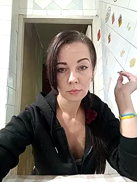 Adeline3302 online show from 11/11/25, 02:34