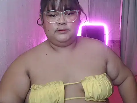 Snapshot of Naughty_alfrea chatting on 04/23/26, 03:46 Naughty alfrea online show from 04/23/26, 03:46