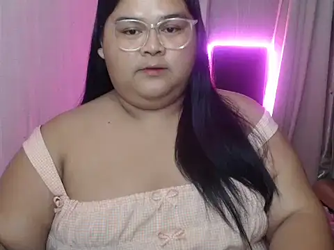 Snapshot of Naughty_alfrea chatting on 05/31/26, 01:28 Naughty alfrea online show from 05/31/26, 01:28
