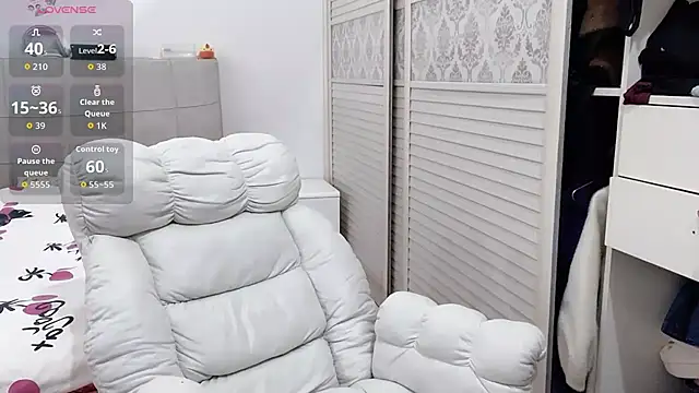 Holiland online show from 11/07/25, 12:59