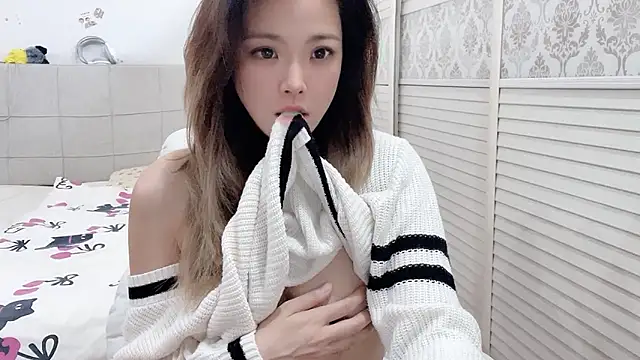 Holiland online show from 10/28/25, 12:55