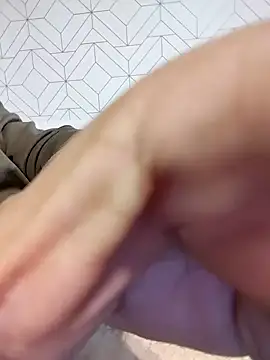 boy8540 online show from 04/01/26, 05:53