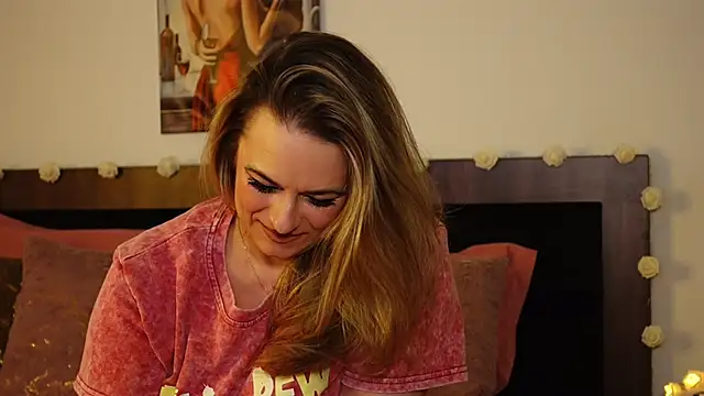 TanyaJade888 online show from 11/27/25, 12:00