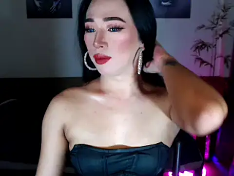 Snapshot of Spicy_kinky chatting on 04/27/26, 08:40 Spicy kinky online show from 04/27/26, 08:40
