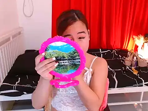 Snapshot of SheraCock chatting on 02/05/26, 05:58 SheraCock online show from 02/05/26, 05:58