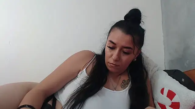 Maryem637048 online show from 11/24/25, 01:22