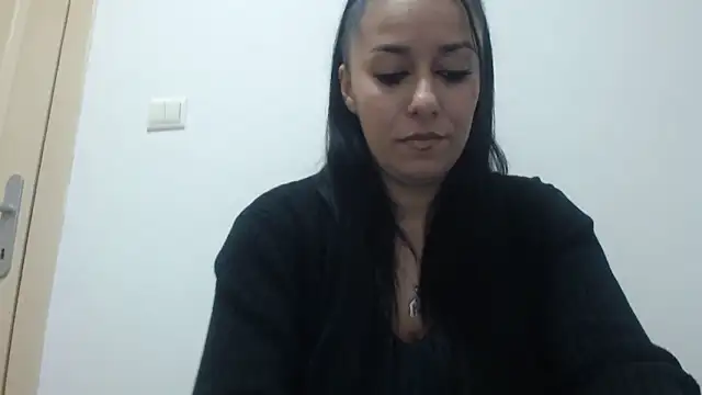 Maryem637048 online show from 12/17/25, 02:33