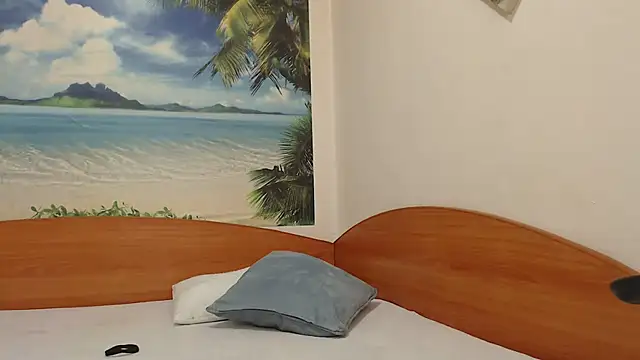 Maryem637048 online show from 10/30/25, 12:25