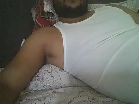 Snapshot of Sexyxxxboy99 chatting on 10/22/25, 05:29 Sexyxxxboy99 online show from 10/22/25, 05:29