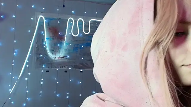 PieraMarch online show from 10/03/25, 06:09