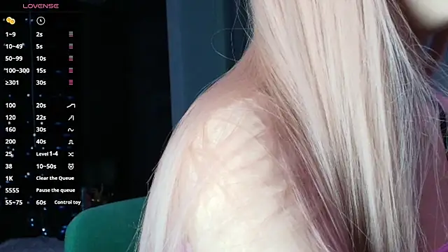 PieraMarch online show from 10/31/25, 05:20