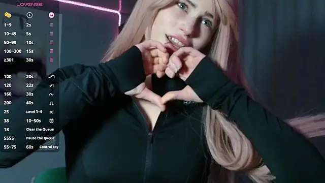 PieraMarch online show from 12/15/25, 08:14