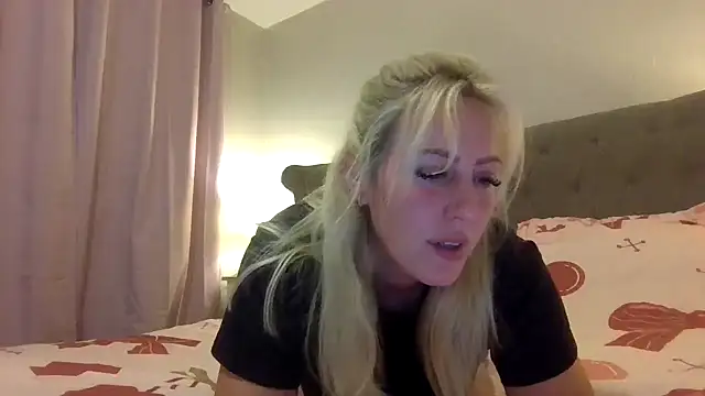 Snapshot of stormy_p chatting on 09/14/25, 06:19 stormy p online show from 09/14/25, 06:19