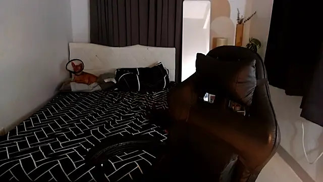 Ur QueenCamilla online show from 03/23/26, 02:11