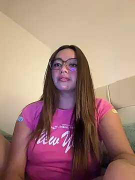 urasianlady online show from 12/23/25, 08:13