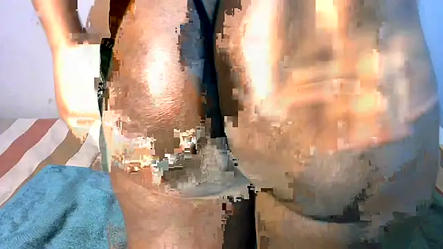 shy-lillyX22 online show from 12/23/25, 08:24