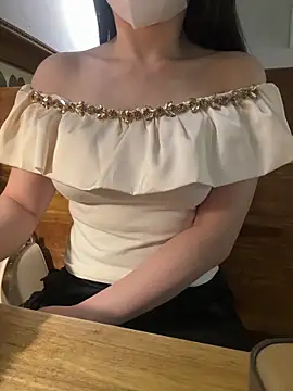 Meii-meyy online show from 12/19/25, 10:06