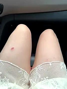 Meii-meyy online show from 09/27/25, 10:32