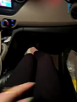 Meii-meyy online show from 10/26/25, 04:07