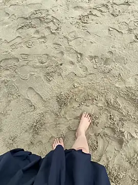 Meii-meyy online show from 10/23/25, 06:01