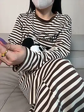 Meii-meyy online show from 11/05/25, 08:17