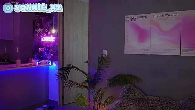 Snapshot of Sonnie_mami chatting on 01/19/26, 01:37 Sonnie mami online show from 01/19/26, 01:37