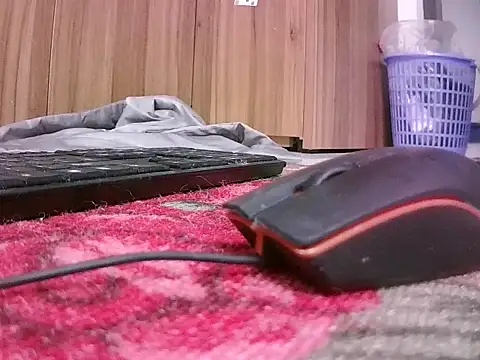 -Luxury online show from 11/12/25, 10:30