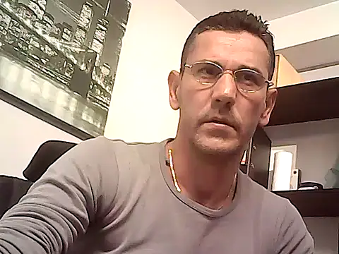 mastercharisma35 online show from 12/22/25, 03:01